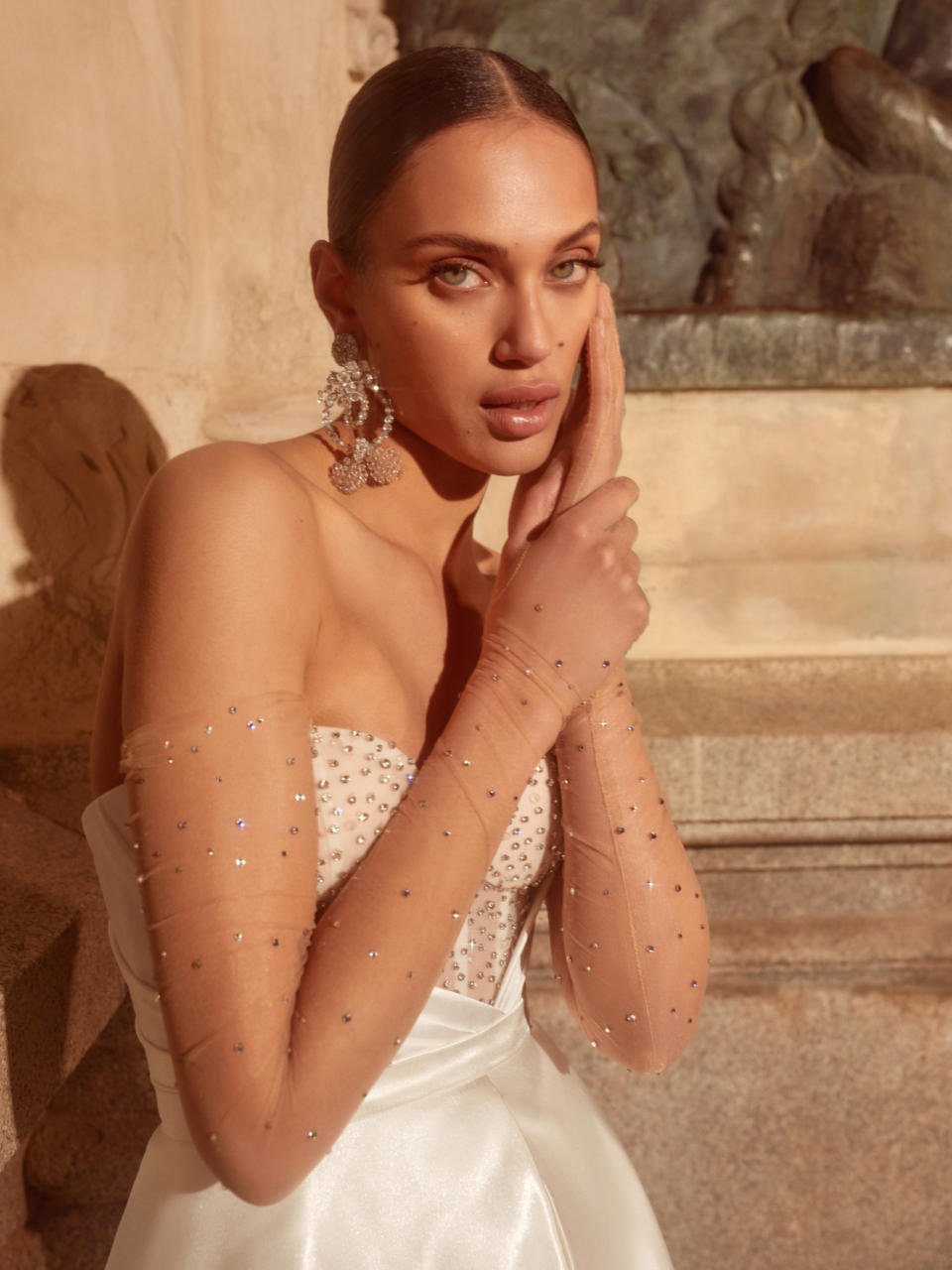 5 Accessory Trends from Fall 2024 Bridal Fashion Week