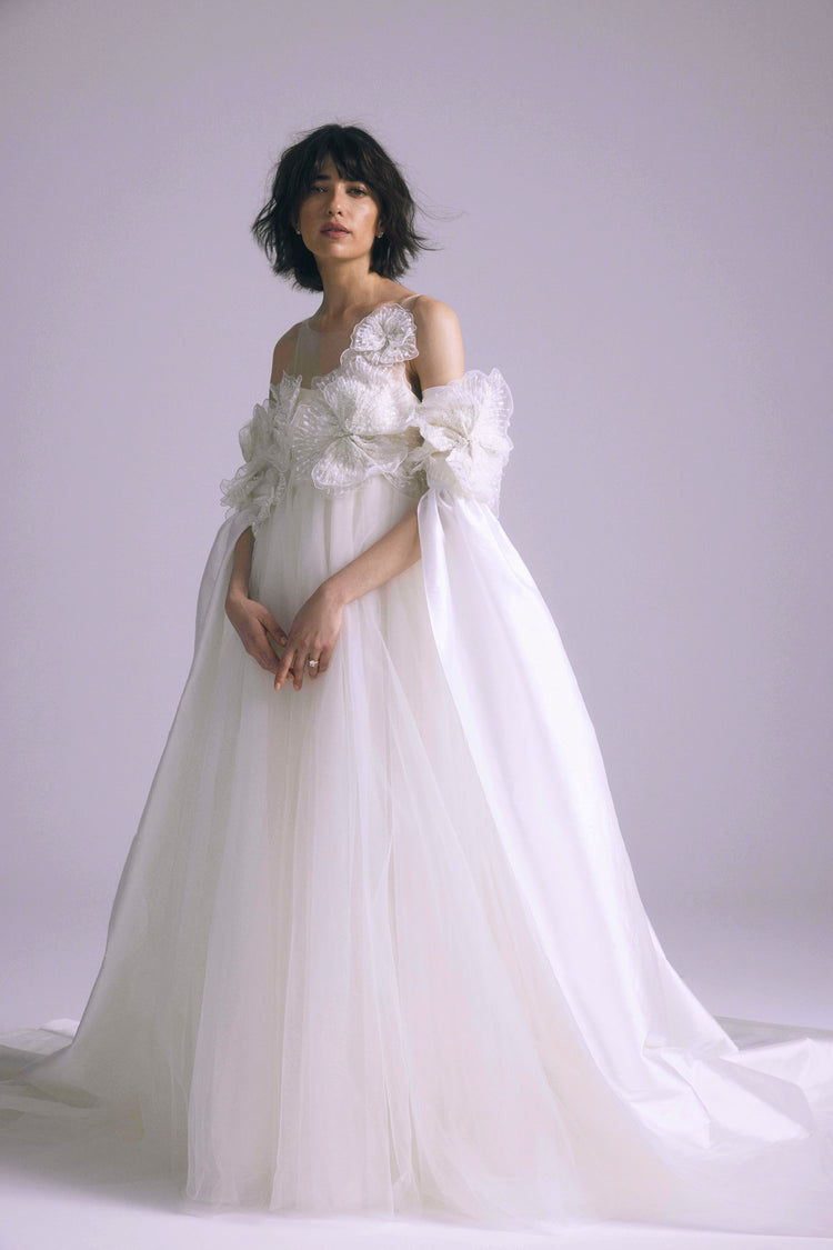 Amsale_Bridal_LYRA_M763_Tulle_Sleeveless_OneShoulder_Asymmetrical_Embroidered_Hand-Beaded_Oversized_3DFlowers_TrapezeGown_Mood10_1