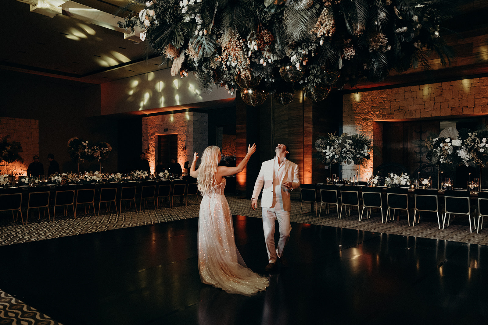 Planner: Diana Romo Weddings, Photo: Andre Gouin