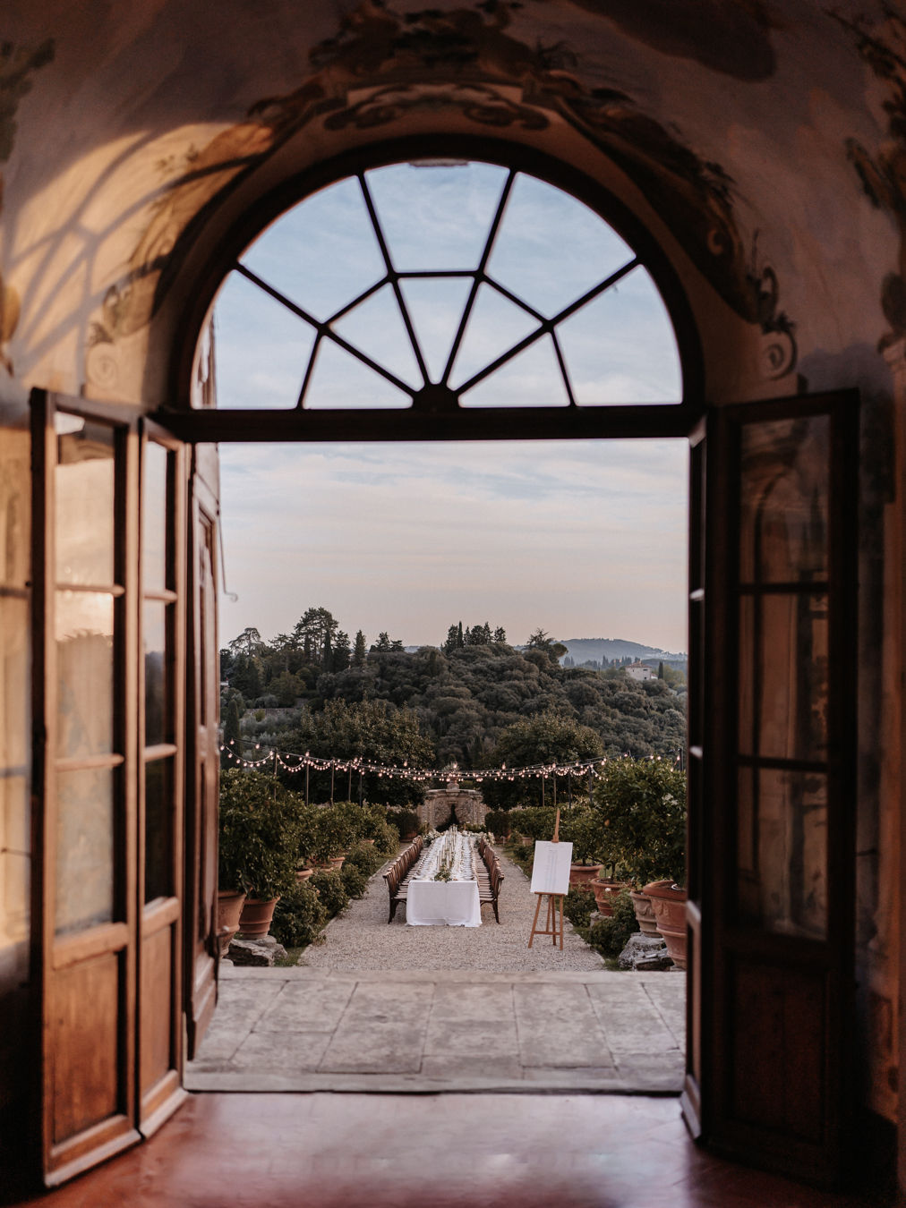 Villa Wedding in Tuscany by Nagi Graphy