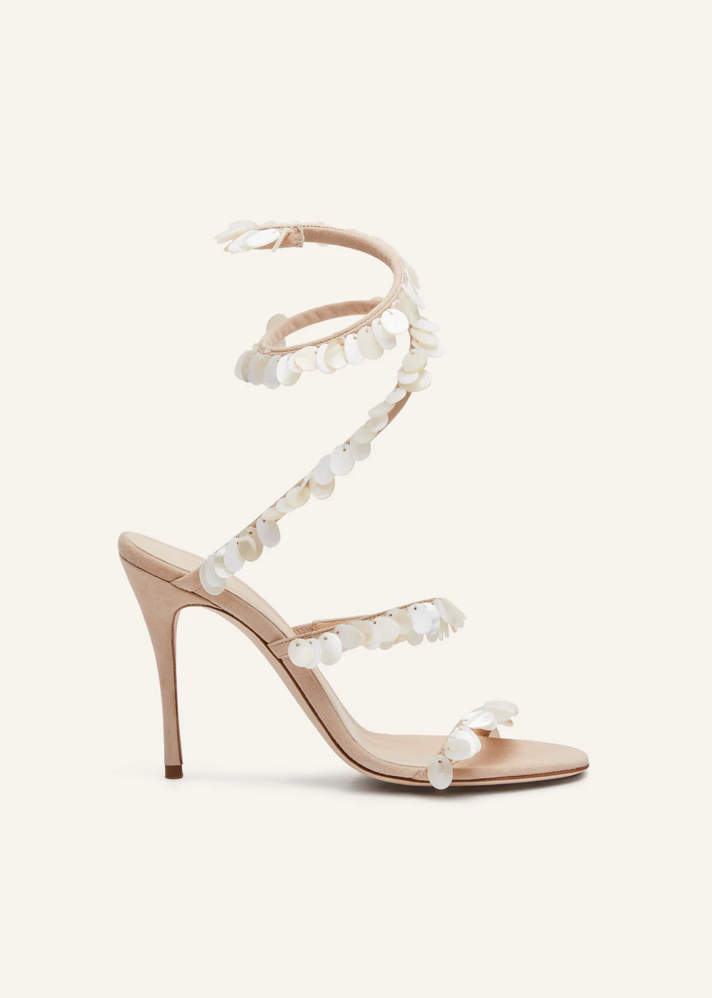 SS24_SPIRAL_SANDALS_SUEDE_PEARLS_BEIGE_01_e7b04a19-669a-4922-8b3a-0cde25b76246