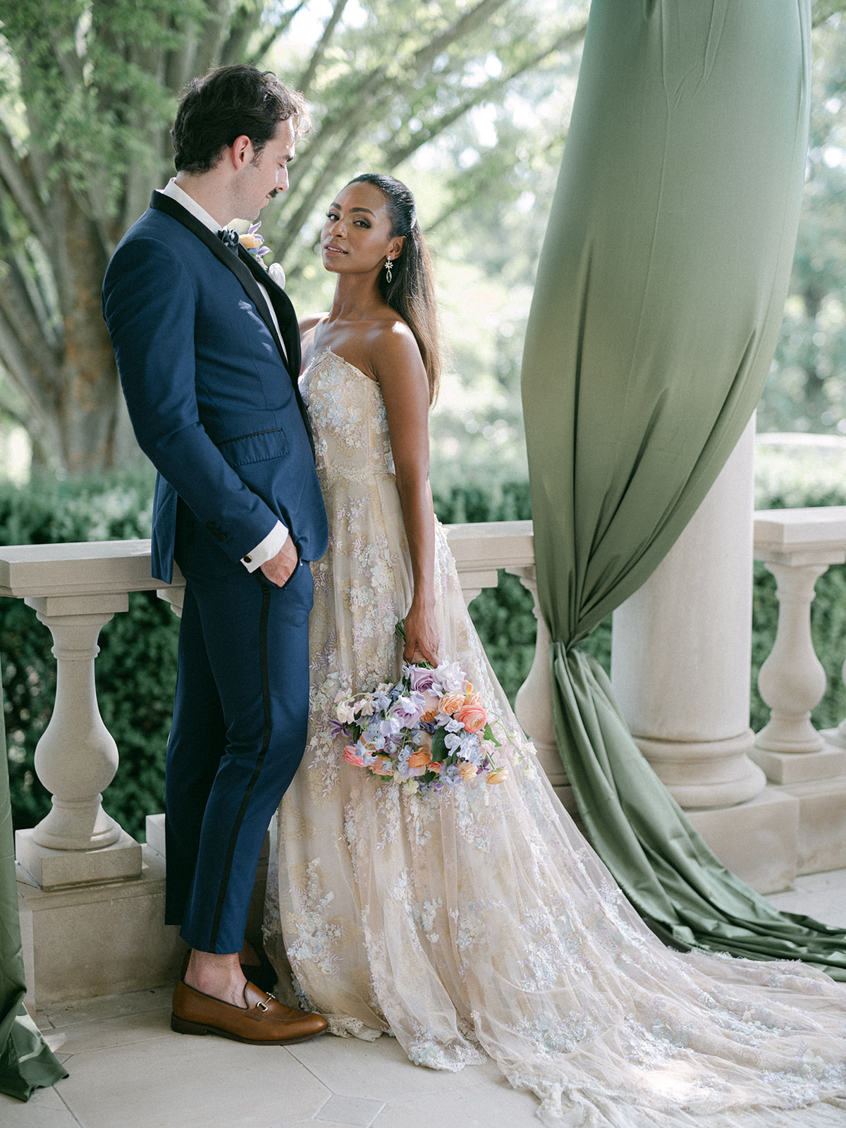 An Artist's Muse | Monet Inspired Styled Shoot