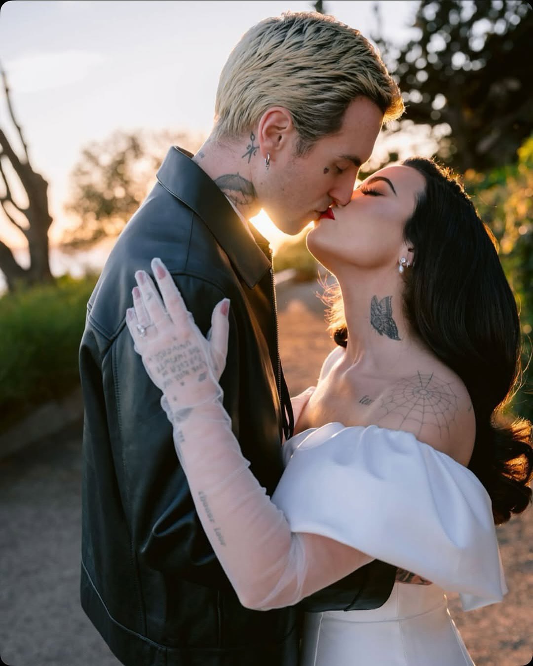 Demi Lovato Marries Jordan 'Jutes' Lutes in Intimate California Ceremony - WEDVIBES.MEDIA Demi Lovato Marries Jordan 'Jutes' Lutes in Intimate California Ceremony - WEDVIBES.MEDIA