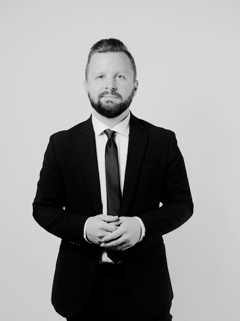 kennethcooperheadshotweb02
